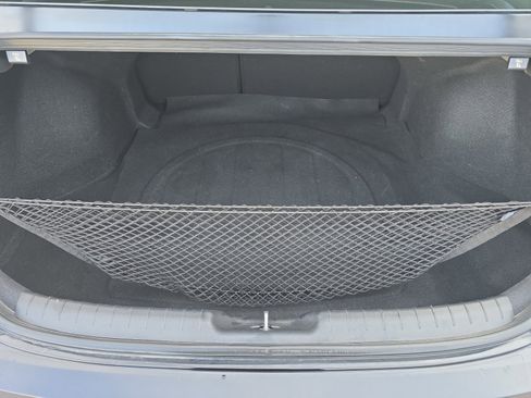 Used 2024 Hyundai Elantra SEL w/ Convenience Package image 10