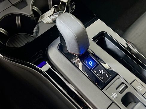 New 2026 Toyota Prius Plug-In Hybrid FWD image 15