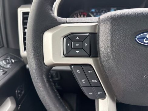 Used 2018 Ford F150 Lariat image 17