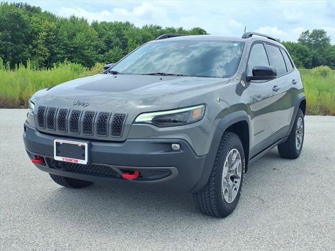 Used 2022 Jeep Cherokee Trailhawk AWD/4WD image 28