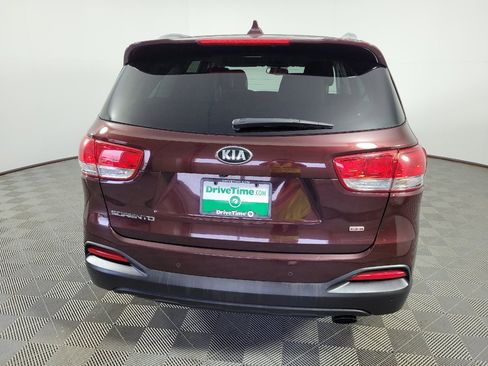 Used 2017 Kia Sorento AWD w/ LX Convenience Package image 7