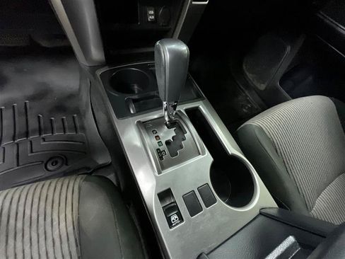 Used 2018 Toyota 4Runner SR5 RWD image 14