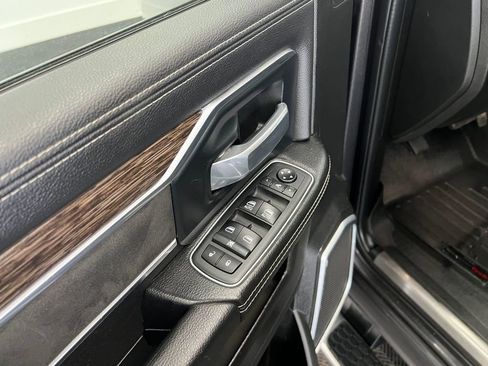 Used 2019 RAM 2500 Laramie w/ Off Road Package image 7