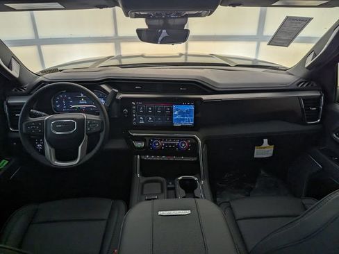 New 2026 GMC Sierra 2500 Denali w/ Denali Reserve Package image 9