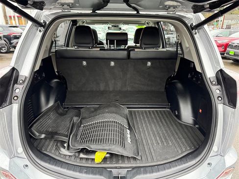 Used 2017 Toyota RAV4 Limited image 16