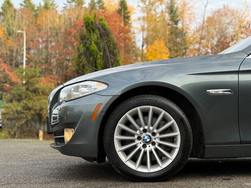 Used 2013 BMW 535i xDrive Sedan image 3