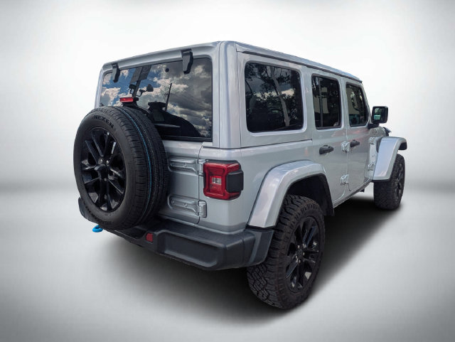 Used 2024 Jeep Wrangler Unlimited Sahara AWD/4WD image 4