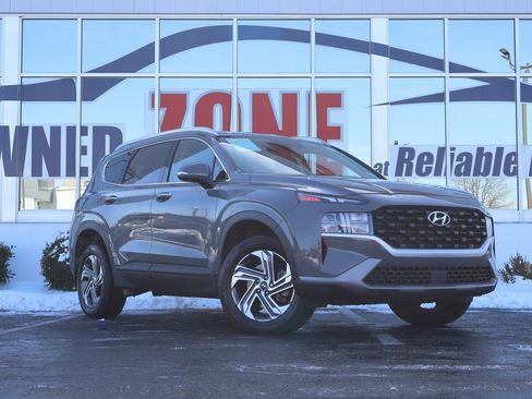 Used 2023 Hyundai Santa Fe SEL image 2