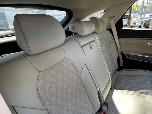 Used 2022 Genesis GV70 3.5T Sport w/ Sport Advanced Package image 43