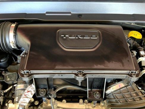 Used 2023 Jeep Compass Sport image 32