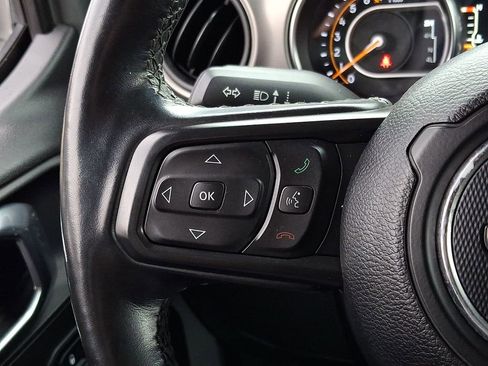 Used 2021 Jeep Gladiator Willys image 22