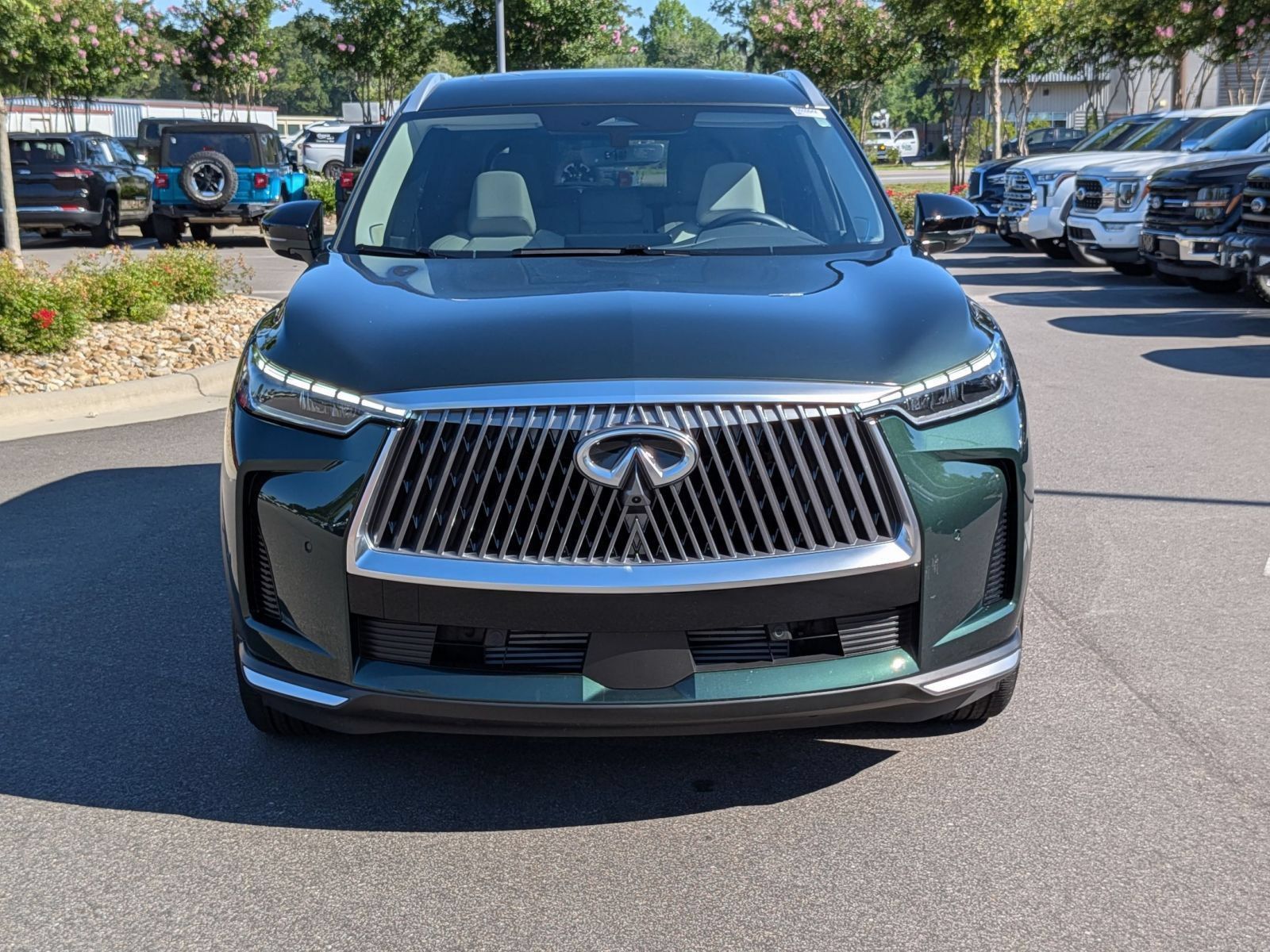 Used 2026 INFINITI QX60 Luxe w/ Cargo Package AWD/4WD image 8