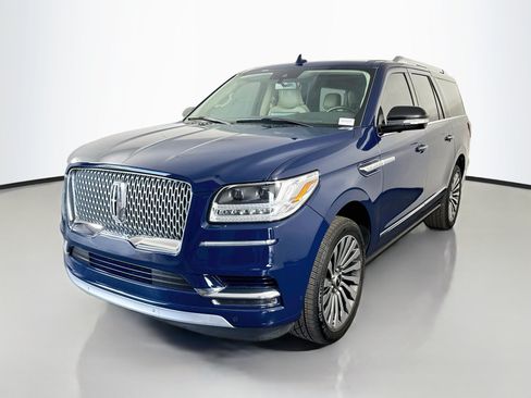 Used 2020 Lincoln Navigator L Reserve RWD image 4