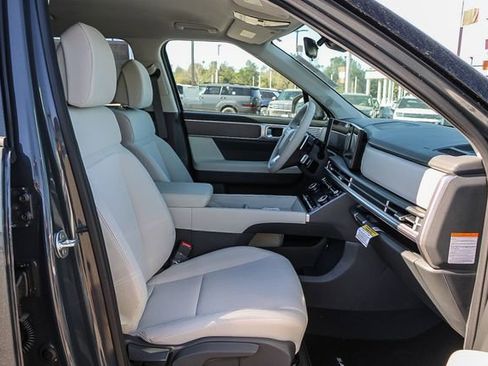 New 2026 Hyundai Santa Fe SE image 22