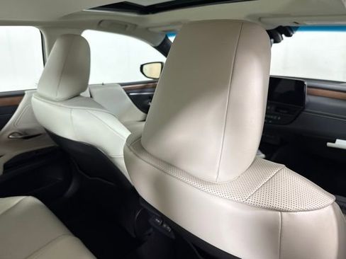New 2025 Lexus ES 350 w/ Premium Package image 25