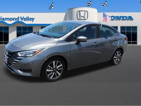 Used 2025 Nissan Versa SV FWD image 3