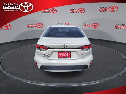 Used 2024 Toyota Corolla LE FWD image 7