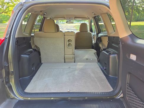 Used 2011 Toyota RAV4 2WD w/ Base L4 Extra Value Pkg image 21
