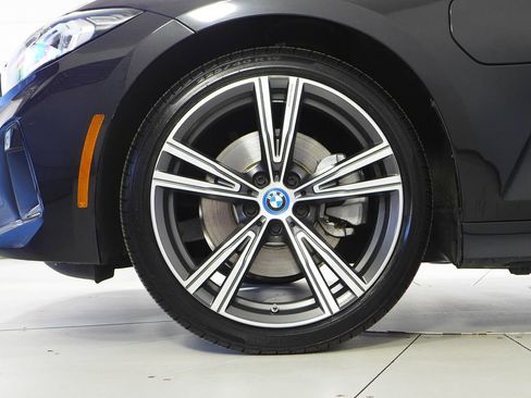Used 2023 BMW 330e w/ Driving Assistance Package image 5
