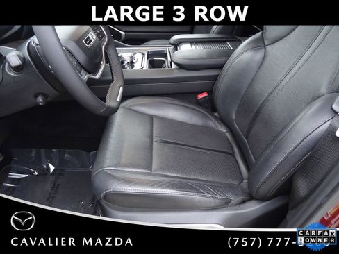 Used 2024 Jeep Wagoneer L Series II w/ Flexible Seating Group AWD/4WD image 10