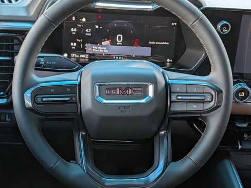 New 2026 GMC Canyon AT4 AWD/4WD image 14
