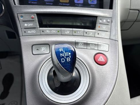 Used 2013 Toyota Prius Two image 28