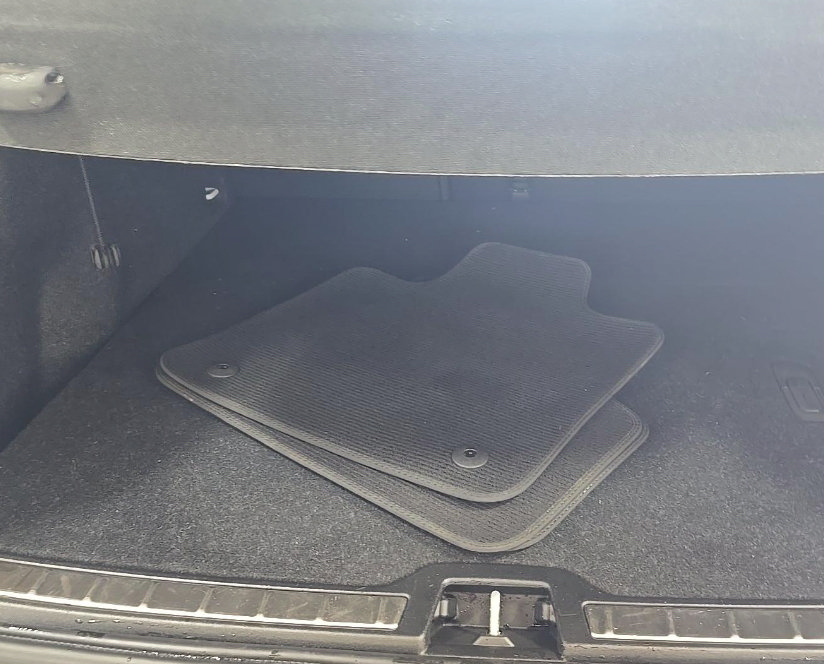 Used 2023 Volvo C40 P8 Recharge Plus AWD/4WD image 15