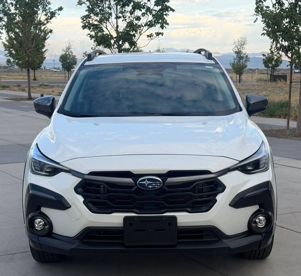 Used 2024 Subaru Crosstrek 2.5i Limited AWD/4WD image 2