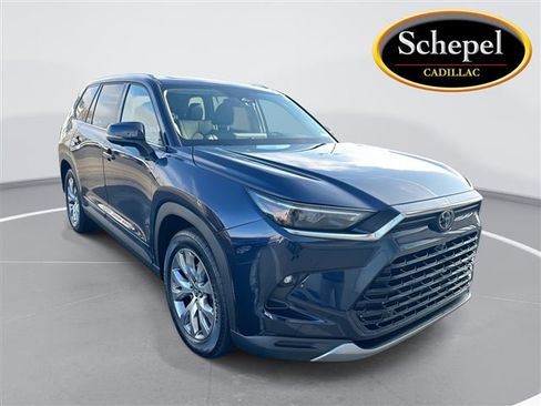 Used 2024 Toyota Grand Highlander XLE image 1