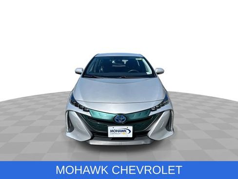 Used 2017 Toyota Prius Prime Premium w/ Protection Package FWD image 3
