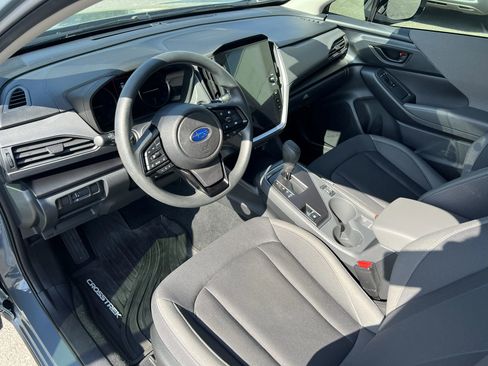 Used 2025 Subaru Crosstrek 2.0i Premium image 16
