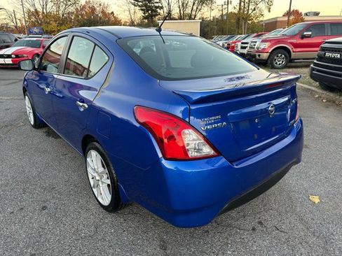 Used 2016 Nissan Versa SV image 7