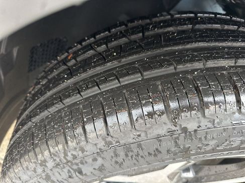 New 2026 Volkswagen Tiguan SE AWD/4WD image 27