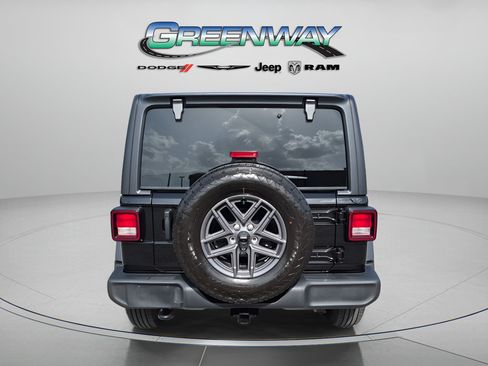 Used 2026 Jeep Wrangler Unlimited Sport AWD/4WD image 2