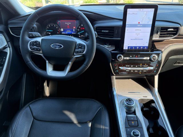 Certified 2024 Ford Explorer Limited w/ Limited Technology Package AWD/4WD image 8