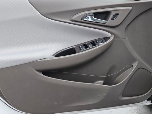 Used 2025 Chevrolet Malibu LT image 17