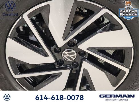 Certified 2025 Volkswagen Atlas SEL image 12