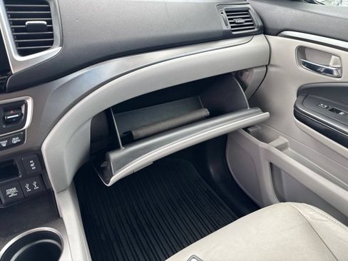 Used 2016 Honda Pilot EX-L image 24