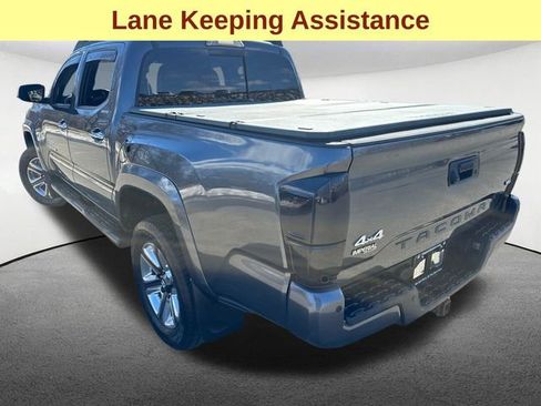 Used 2019 Toyota Tacoma Limited image 8