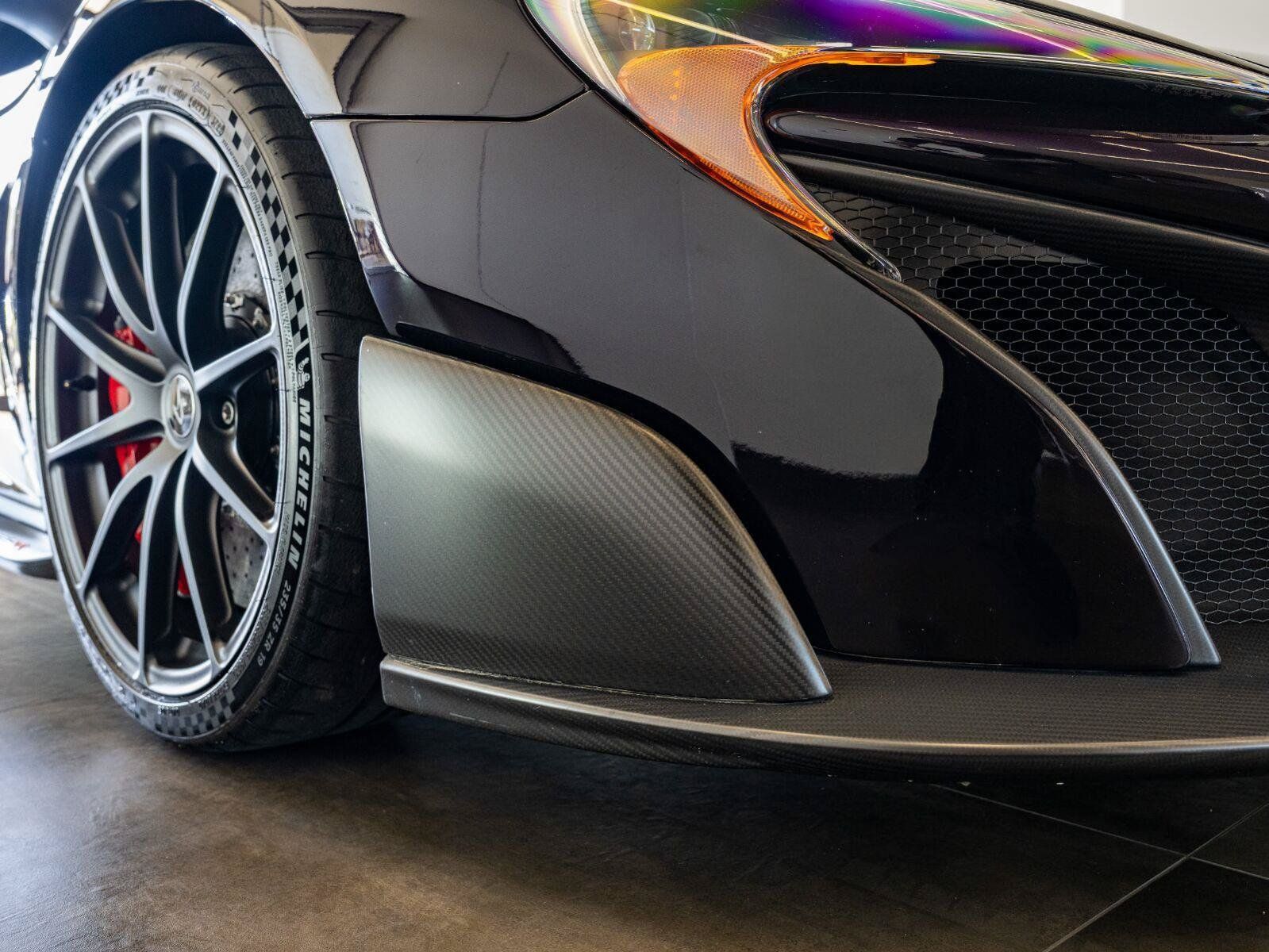 Used 2016 McLaren 675LT Coupe RWD image 26
