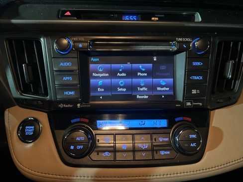 Used 2014 Toyota RAV4 Limited image 8