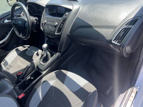 Used 2018 Ford Focus ST FWD image 15
