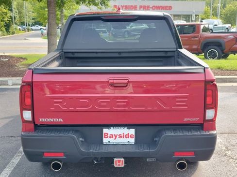 Used 2025 Honda Ridgeline Sport image 19