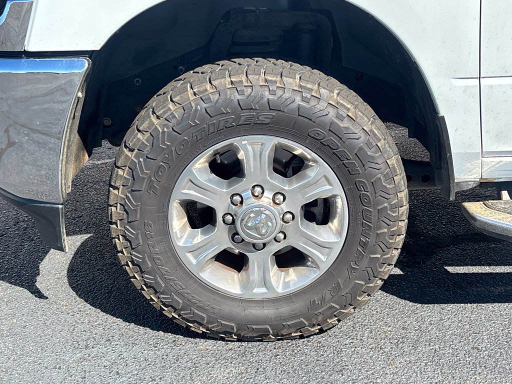 Used 2022 RAM 2500 Big Horn w/ Level 1 Equipment Group AWD/4WD image 24