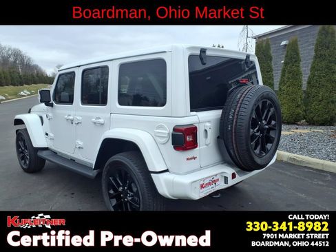 Used 2023 Jeep Wrangler Unlimited Sahara AWD/4WD image 3
