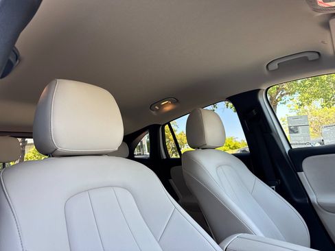 Used 2023 Mercedes-Benz GLA 250 image 16
