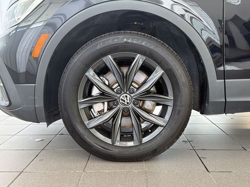 Used 2024 Volkswagen Tiguan SE FWD image 13