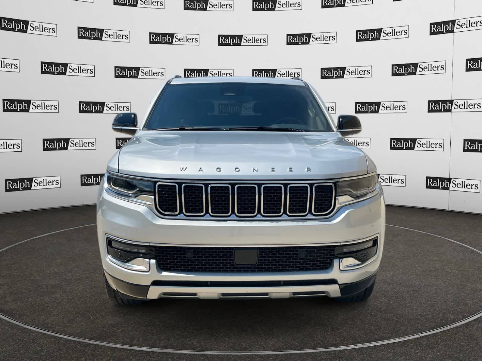 Used 2025 Jeep Wagoneer Series II AWD/4WD image 7