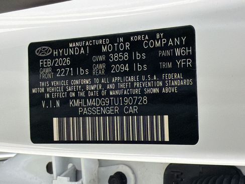 Used 2026 Hyundai Elantra Sport FWD image 23