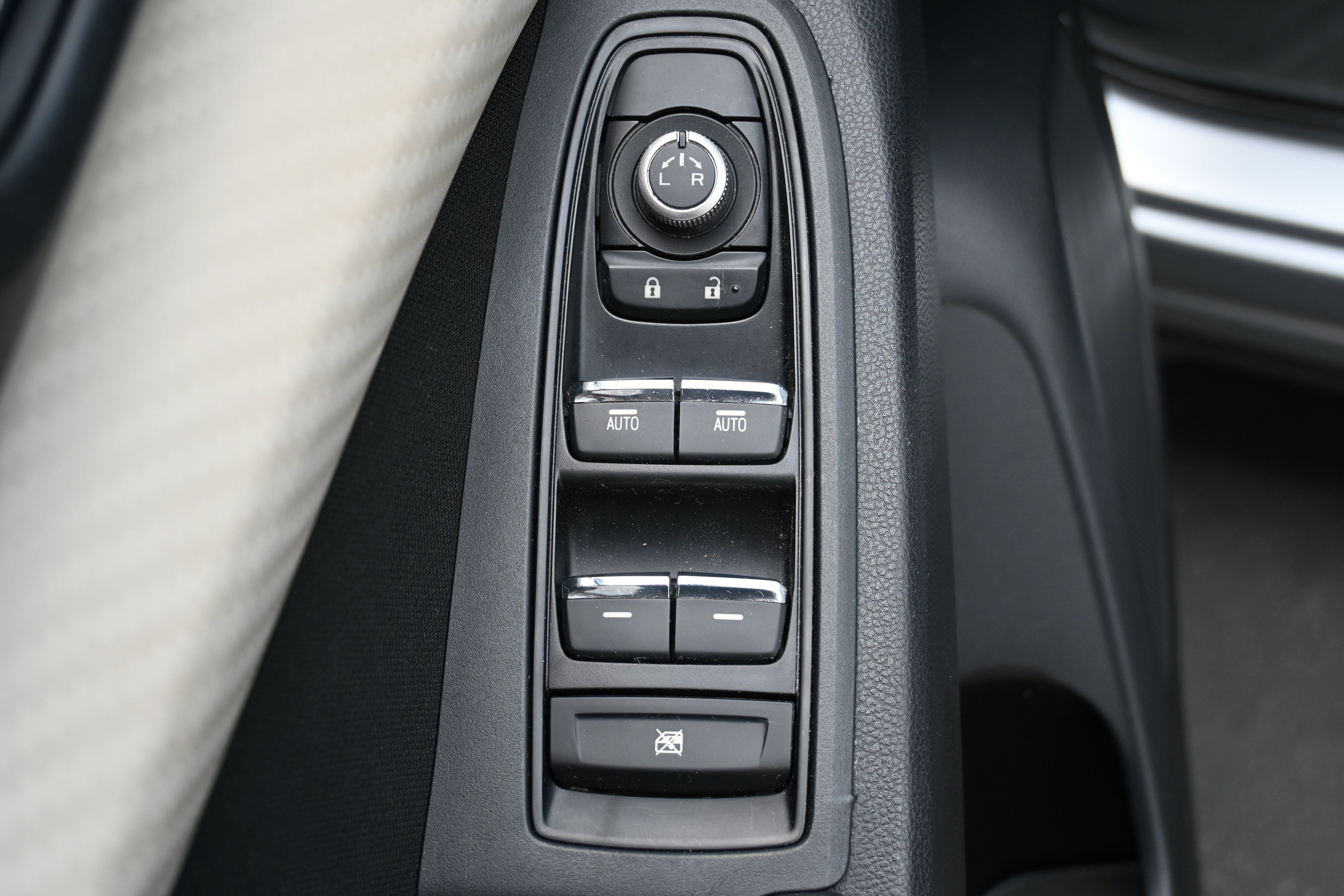 Used 2019 Subaru Ascent Premium w/ Popular Package #2A AWD/4WD image 15